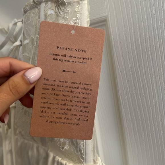 V.Chapman Dakota bridal dress * sold out online - Picture 8 of 12